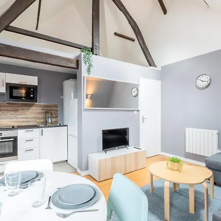 Apartment Proche Wazemmes/jb Lebas - 2 Bed Lille