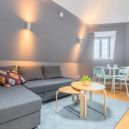 Jean-baptiste Lebas - Superb 2 Bed Lille